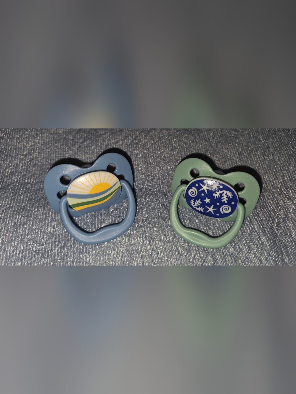(2) Dr. Brown's Advantage Baby Pacifier Fully Symmetrical Silicone 0-6m